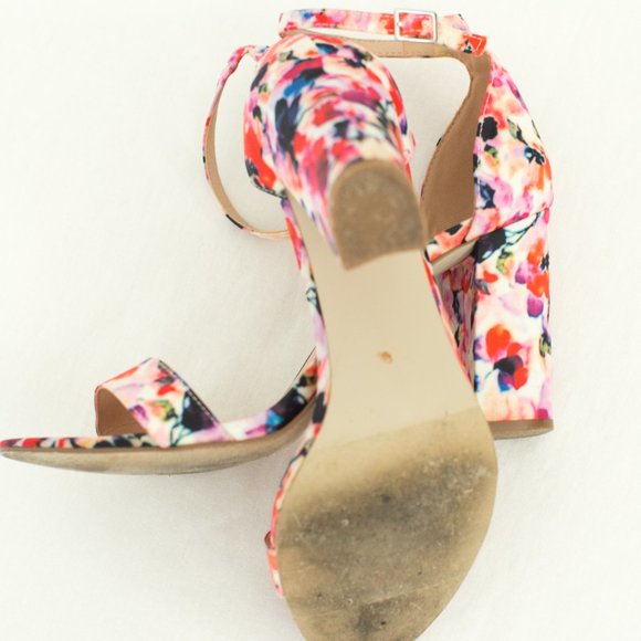 Madden Girl Sandals - Picture 5 of 11